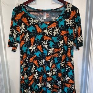 Lularoe Perfect T - Aladdin characters Size Small